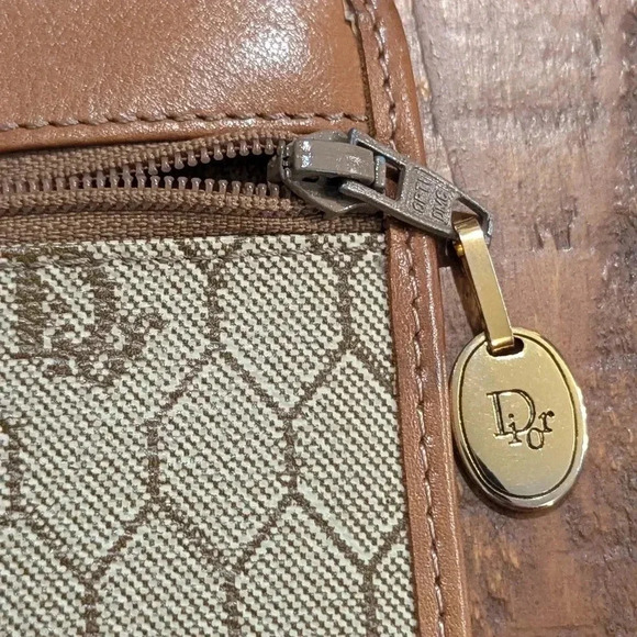 Authentic Vintage Christian Dior Bucket Bag + Pouch - Picture 14 of 16